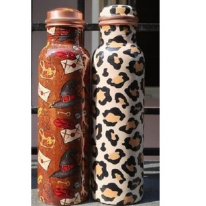 Bouteille d'eau en cuivre à motifs émaillés pour jus de fruits, bienfaits santé, ustensile de cuisine, stockage de jus, à prix abordable - Product Image 1