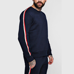 Conjunto Deportivo Unisex Negro de Manga Larga con Cuello Redondo, Sudadera y Pantalones de Poliéster de Color Sólido, Corte Regular, Ropa Deportiva para Otoño - Product Image 4