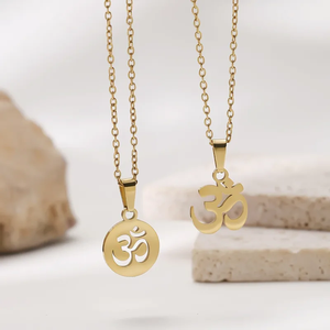 สร้อยคอจี้รูปโยคะสำหรับผู้หญิง ทำจากไทเทเนียมสตีล ชุบทองคำแท้ 18K พร้อมสายเคเบิล - Product Image 3