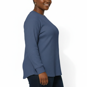 Camiseta personalizada OEM de 220g con impresión, color borgoña, algodón orgánico, manga larga, oversize, para hombre y mujer - Product Image 3