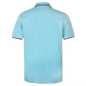 เสื้อเชิ้ตผู้ชายสีฟ้าอ่อน แขนสั้น คอสูง ทรงปกติ สไตล์ลำลอง ผ้าฝ้าย 100% ปิเก้ถัก แต่งขอบตัดกัน สามารถปรับแต่งได้ - Product Image 2