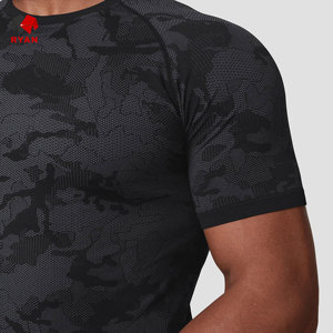 Ryan Pro Gear T-shirts personnalisés pour hommes, respirants et confortables, style pull-over - Product Image 3