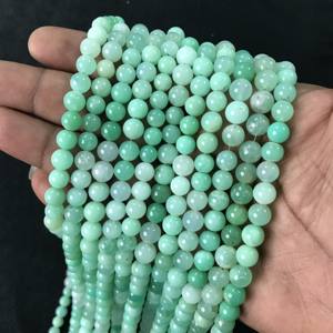 Perles rondes lisses en chrysoprase de qualité AA certifiées IGI 100% naturelles, 6mm-8mm, couleur vert pierre, Fire Vivaaz Gems Jaipur - Product Image 6