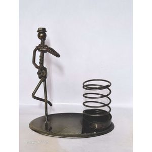 Elegant Metal Pen Stand Pencil Holder Antique Finished Ideal for Keeping Your Desk Neat and Organizing <b>Stationery</b> - Product Image 4