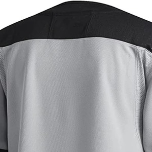 Maillot de hockey sur glace personnalisé gris et noir à rayures, manches longues, à lacets, anti-humidité, vêtements pour hommes adultes - Product Image 4