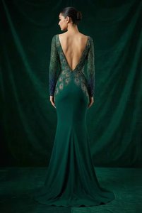 Robe de soirée de luxe brodée de paons |   Robe de soirée à manches longues et col cœur ornée de perles pour femmes, fournisseur en gros - Product Image 2