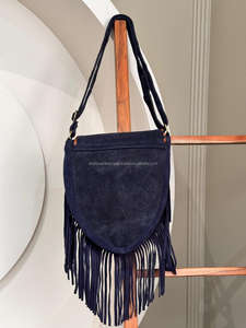 Sac à bandoulière en cuir de fourrure de daim pour femmes élégantes nouvelle vente chaude sac à bandoulière en forme de baril gland Snap à la mode cacher les cheveux - Product Image 5