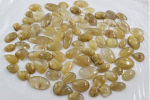 Exquise pierre précieuse en quartz rutilé doré, cabochon unique en vente en gros, provenant de Jaipur, pierres précieuses éthiques. - Product Image 3