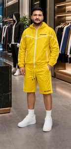 REXFIT SPORTS 2026 Ensemble coupe-vent unisexe personnalisé en nylon jaune 2 pièces : veste à capuche zippée et short – Vêtements de sport à marque privée - Product Image 2