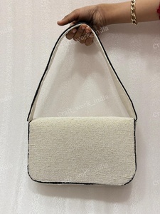 Sac à bandoulière avec motif chien, entièrement fait main en Inde, orné de perles, sac de soirée de luxe fait main, accessoire de fête de créateur pour femmes - Product Image 5
