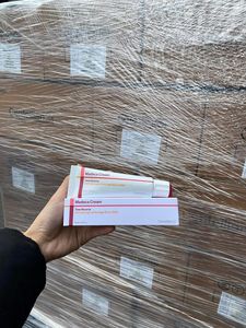 เซนเทลลิแอน 24 มาเดก้า ครีม ไทม์ รีเวิร์ส ไนท์ มอยส์เจอไรเซอร์ (1.69 ออนซ์/50 มล.) สำหรับผู้หญิง - รักษาสิวและกระชับผิวทุกสภาพผิว - Product Image 5