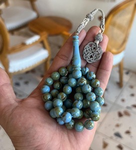 Tasbih Islámico de Resina Hecho a Mano con Cuentas de Moda - Product Image 1
