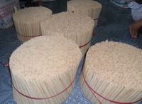 El mejor precio Vietnam-Made Bamboo Raw Materials Quality Bamboo Pinchos y palos