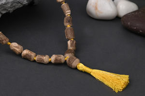 มาลาทูลซีธรรมชาติ งานแฮนด์เมดสไตล์ป๊อปอาร์ตแบบดั้งเดิม สำหรับการทำสมาธิและใช้บนโต๊ะ ตกแต่งบ้านในเทศกาลดีวาลี - Product Image 2