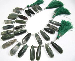 Cuentas lisas de jaspe verde musgo natural en forma de pera - Product Image 2