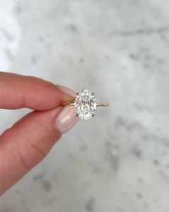 Bague de fiançailles ovale en diamant de laboratoire, or massif 14K 18K, sertie halo, solitaire minimaliste, pour demande en mariage et anniversaire, prix d'usine - Product Image 3