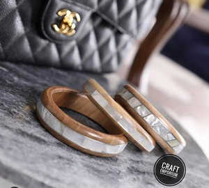 กำไลเรซิ่นทำมือคุณภาพสูงปรับแต่งได้ดีไซน์ทันสมัยสำหรับผู้หญิง - Product Image 1