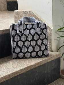 Sac fourre-tout matelassé en coton avec poignées rayées, fermeture éclair, toutes saisons, mode, sac de plage et de shopping pour femme - Product Image 2