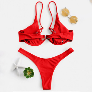 Ensemble bikini rouge pour femmes, haut croisé à lacets, bas string, couleur unie, maillot de bain extensible, deux pièces - Product Image 1