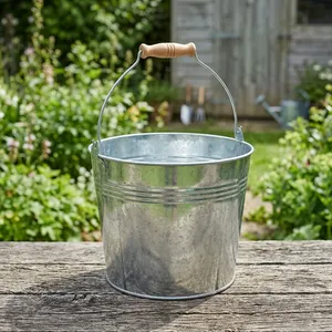Seau en métal avec poignée en bois, robuste, multi-usages, pour le rangement, idéal pour la maison, le jardin, la cuisine, la salle de bain - Product Image 5