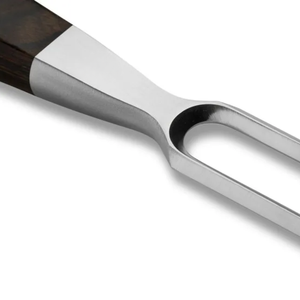Fourchette à découper de 6,5 pouces en acier inoxydable à deux dents avec manche en bois Pakka pour servir la dinde rôtie, le jambon et la volaille - Product Image 3