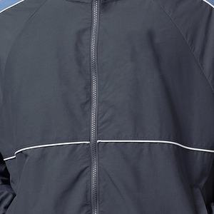 Chaqueta Deportiva Retro de Nailon con Cierre y Logotipo Bordado Personalizado, Chaqueta Cortavientos para Hombre - Product Image 4