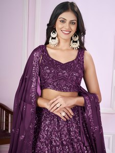 Lehenga Choli Tradicional Morado de Georgette con Lentejuelas Bordadas, Corte en A, Largo hasta el Suelo, Traje de Boda Reversible de Secado Rápido para Mujer - Product Image 3