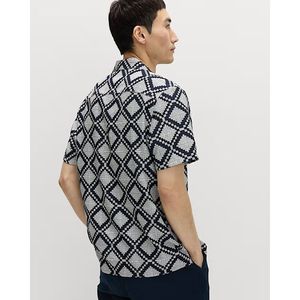 เสื้อเชิ้ตผู้ชายแขนสั้นทรงปกติสำหรับใส่ทำงานหรือลำลอง รับผลิตตามสั่งขายส่งจำนวนมาก ผู้ผลิตเสื้อเชิ้ตยูนิฟอร์ม OEM - Product Image 3
