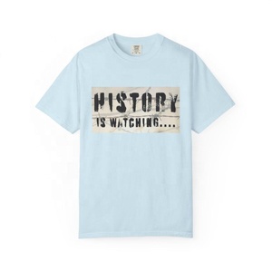 Camiseta de Hombre con Estampado History Is Watching, Manga Corta, Cuello Redondo, Corte Regular, 100% Algodón Jersey - Product Image 6