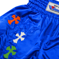 Özel Tasarım Saten Muay Thai MMA Dövüş Şortları İşlemeli Lüks Spor Giyim Polyester/Naylon Kumaştan Üretilmiş Premium Çapraz Yamalı Boks Şortları