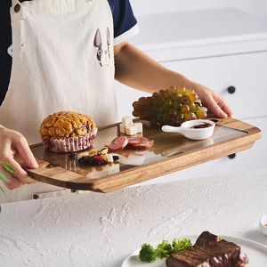 Planche à découper en bois durable et écologique de qualité supérieure avec insert en verre amovible, plateau de service pour charcuterie, poignée, bloc de préparation pour usage domestique - Product Image 2