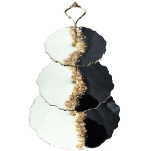 Nuevo soporte de pastel de resina blanca y dorada de 3 niveles para decoración de bodas, torre de exhibición de postres hecha a mano con resina epoxi y detalles de hojas doradas. - Product Image 3