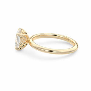 Anillo de compromiso minimalista de oro de 14K/18K con diamante solitario de corte Asscher cultivado en laboratorio, anillo de diamante de corte cuadrado escalonado - Product Image 6