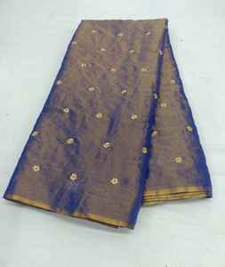 Trabajo de Bordado en Seda, Sedas Vibrantes, Explorando la Artesanía Atemporal de la Tela Bordada a Mano, Sedas Vibrantes, Tela Bordada - Product Image 3