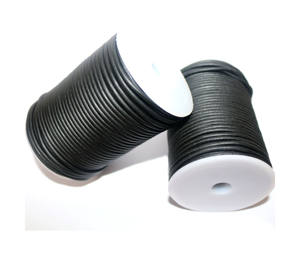 Cordons en cuir véritable noir 100% 2mm pour la fabrication de bijoux, le tressage et les accessoires de ceinture, rouleaux de 100 mètres, composants durables - Product Image 1