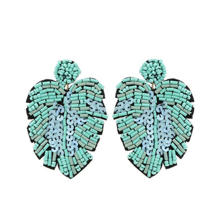 Joyería Bohemia Hecha a Mano con Cuentas y Bordados, Diseño Minimalista con Hojas Colgantes, por MULTI CRAFT - Product Image 1