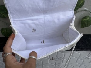 คอลเลกชันใหม่โครเชต์ฤดูร้อนชายหาดฟางกระเป๋าโบฮีเมียนสลิงHandmade Designerผู้หญิงกระเป๋าสะพายสไตล์หญ้าทะเลกระเป๋าสแควร์ - Product Image 6