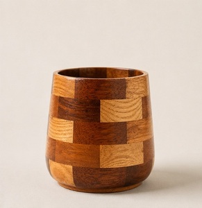 Maceta de Madera a Cuadros Hecha a Mano para Plantas de Interior, Maceta Moderna de Madera Maciza, Ecológica y Decorativa para Escritorio - Product Image 3
