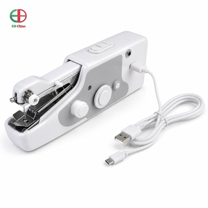 Kit de couture portable pour <span class=keywords><strong>chambre</strong></span> <span class=keywords><strong>d</strong></span>'hôtel : machine à coudre motorisée, canettes, aiguilles, fils pour la réparation de vêtements des clients - Portable - Product Image 5