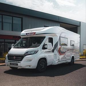 Autocaravana de Lujo Blanca, con Motor Diésel, Transmisión Manual, Usada, para Viajes por Carretera - Product Image 6