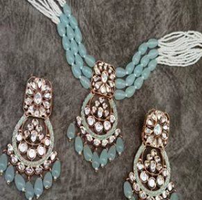 Deslumbrante Conjunto de Joyería de Lujo Chapado en Oro con Polki y Kundan, Collar Gargantilla de Moissanita Maharani para Aniversario de Bodas de Mujer - Product Image 2