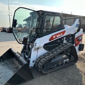 Chargeuse compacte sur chenilles d'occasion Bobcat T770 – Idéale pour la construction, l'agriculture et les travaux boueux - Product Image 1