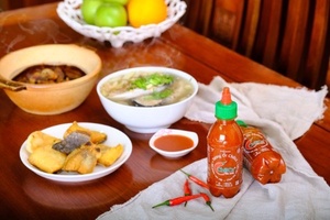 OEM Halal gia vị tỏi cho siêu thị công thức nấu ăn mẫu hỗ trợ chilica Tương Ớt tươi trong chai 4536g (160oz) - Product Image 6