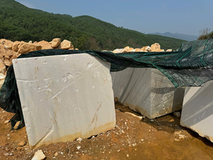 Bloc de marbre dolomite naturel moderne Son Code W10, pierre brute de carrière, carrelage poli, écologique, durable, imperméable, garantie 1 an, intérieur - Product Image 3