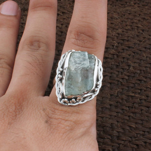Anillo de Plata de Ley 925 Hecho a Mano con Aguamarina Punteada, Diseño Vintage Granulado, Anillo de Piedra Preciosa Natural, Joyería de Plata al por Mayor - Product Image 2