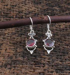 ต่างหูโกเมนสีแดงธรรมชาติ เงินแท้ 925 ต่างหูแบบห้อย ของแท้ หินประจำเดือนมกราคม ผู้ผลิตเครื่องประดับขายส่ง - Product Image 3