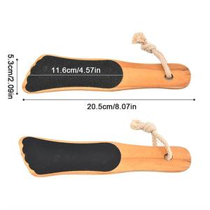 Râpe à pieds double face, outils de pédicure, éliminateur de peaux mortes et de callosités des talons, brosse exfoliante à manche en bois, soin des pieds avec papier de verre - Product Image 2