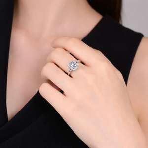 แหวนแต่งงานวาเลนไทน์ทรงวงแหวนมรกตเงินแท้ 925 ประดับเพชร บลูค็อกเทล ของขวัญสำหรับเจ้าสาว ขายส่ง - Product Image 3