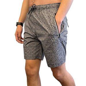 Pantalones Cortos Deportivos de Secado Rápido para Hombre al por Mayor - Pantalones Cortos de Gimnasio con Estampado Geométrico y Logotipo Personalizado con Bolsillos con Cremallera - Product Image 4