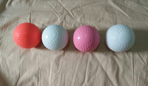 Balón de Hockey de PVC Blanco de Alta Calidad para Partidos Deportivos, con Hoyuelos - Product Image 3